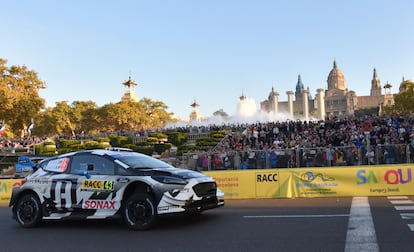 El Ford Fiesta WCR con los piloto Ken Block y el copitolo Alex Gelsomino en Rally RACC Catalunya Costa Daurada de 2018.