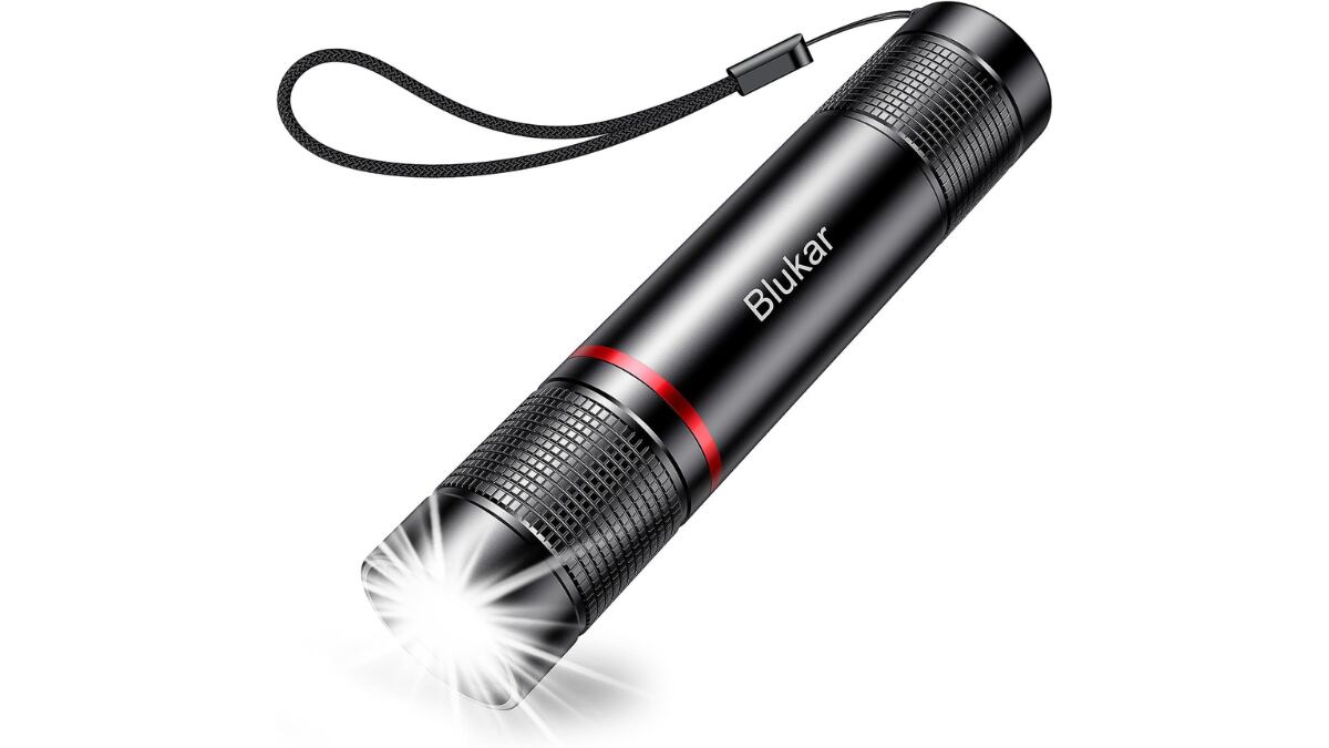 Linterna LED recargable.