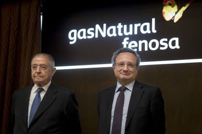 El presidente de Gas Natural Fenosa, Salvador Gabarr&oacute; (i), y el consejero delgado, Rafael Villaseca. EFE/Archivo