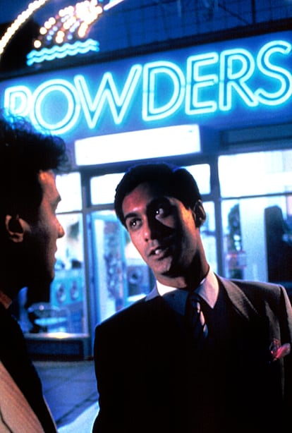 Daniel Day-Lewis y Gordon Warnecke en 'Mi hermosa lavandería' (1985).