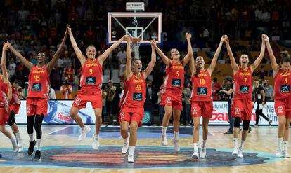 Las jugadoras españolas celebran su victoria frente a Canadá en cuartos de final del Mundial.