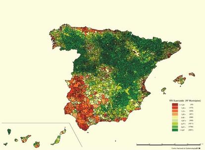 CÁNCER DE PULMÓN. Es el tumor más frecuente, cada año mata a 16.000 hombres y 2.500 mujeres. El tabaco es la causa principal y el mayor riesgo se da en Cádiz, Huelva, Sevilla y Extremadura. Pero hay más causas: el mapa de las mujeres, que en el periodo estudiado no habían muerto todavía por el tabaco, destaca que el mayor riesgo se da en Pontevedra, Ourense y Cataluña. El informe relaciona este aumento con "la contaminación industrial" y por radón.