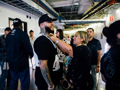 Norma Castro con Farruko.