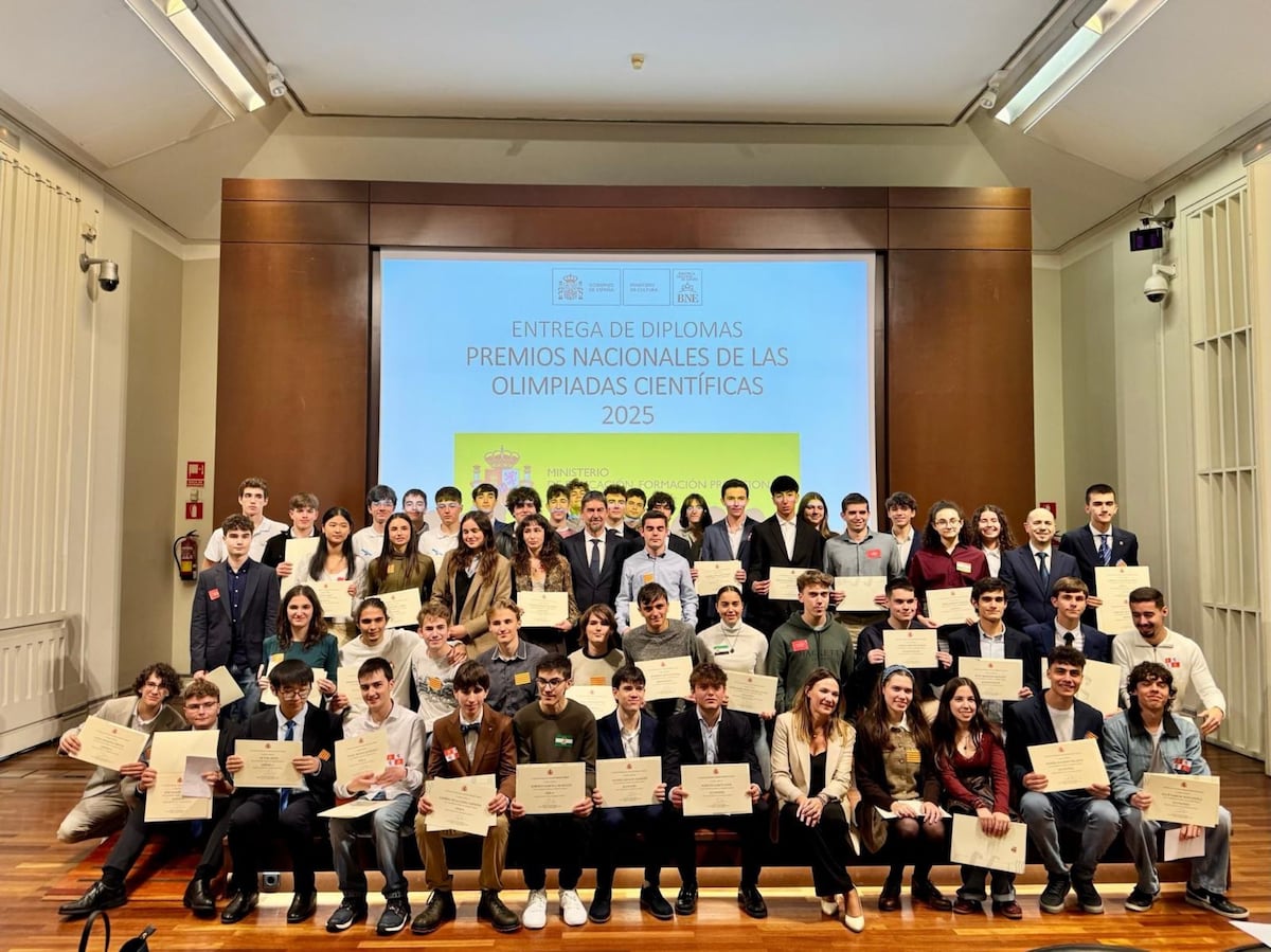 “La Comunidad de Madrid contra la ciencia”: retira la financiación a las Olimpiadas Científicas