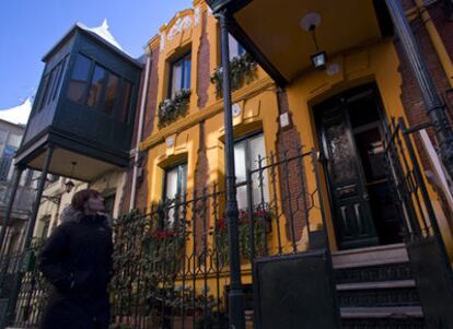 Algunas de las casas que quedan como testigos del <b>Madrid Moderno</b> (ensanche tipo ciudad-jardín de finales del siglo XIX y principios del XX) en la calle de Roma.