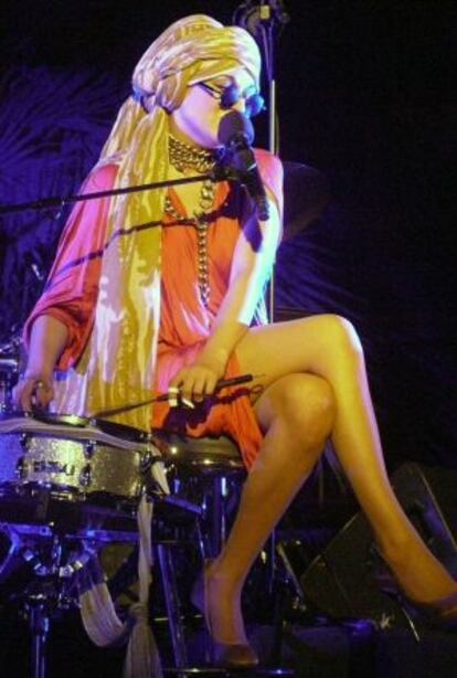 La cantante Melody Gardot en su actuación en el festival La mar de músicas de Cartagena en 2012.
