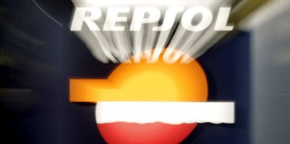 Logotipo de la petrolera espa&ntilde;ola Repsol.