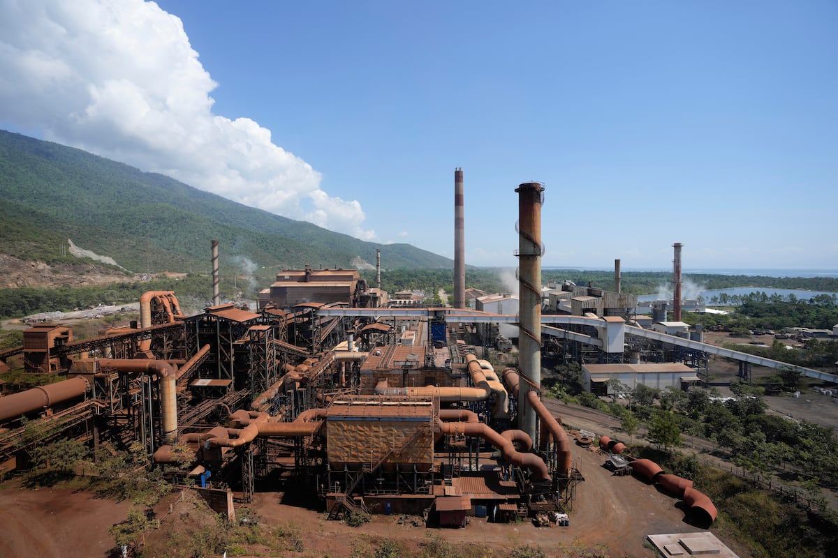 Mining giant Fenix, accused of the destruction of Maya lands, resumes operations in Guatemala