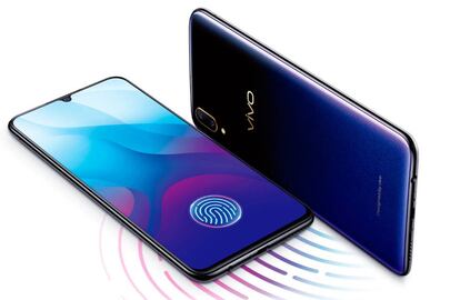 La gran novedad de los Vivo V11 es el lector de huellas integrado bajo la pantalla