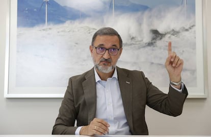 Juan Virgilio Márquez, en un momento de la entrevista en la sede de la AEE en Madrid.