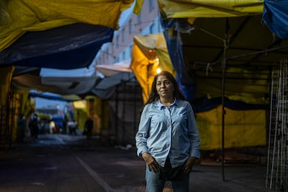 Eugenia Ponce, el jueves en el barrio de Tepito, en Ciudad de México.
