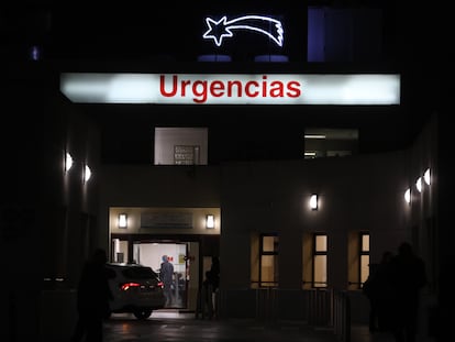 La entrada de Urgencias del Hospital Gregorio Marañón, este lunes en Madrid.