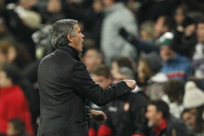 El entrenador luso, en un momento del partido contra el Sevilla, tras el que cargó con el Madrid por su falta de apoyo.
