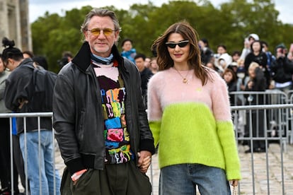 El desfile de Loewe, la mañana del viernes, fue uno de los que congregó a más celebridades. Allí acudió el matrimonio formado por los actores Daniel Craig y Rachel Weisz.