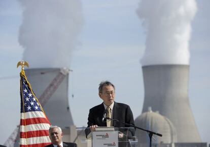 El secretario de Energ&iacute;a de EEUU, Steven Chu, en la planta de energ&iacute;a nuclear de Vogtle, en el estado de Georgia, el pasado febrero. 