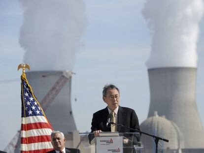 El secretario de Energ&iacute;a de EEUU, Steven Chu, en la planta de energ&iacute;a nuclear de Vogtle, en el estado de Georgia, el pasado febrero. 
