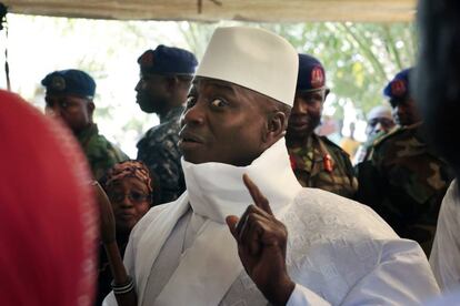 Yahya Jammeh, antes de votar el pasado día 1.