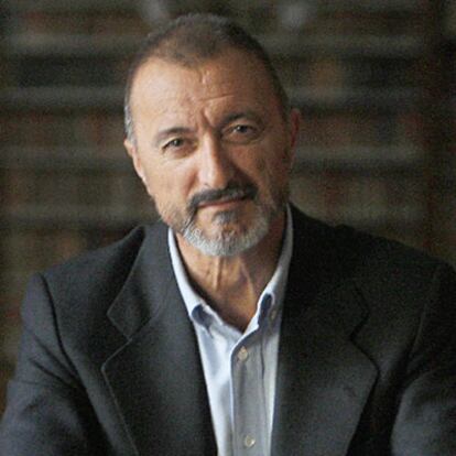 Arturo Pérez-Reverte.