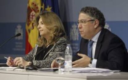 La secretaria de Estado de Empleo, Engracia Hidalgo, junto al secretario de Estado de la Seguridad Social, Tomás Burgos. EFE/Archivo