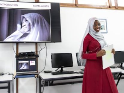 Asha y Fatma Abbas tienen 18 años y son las creadoras de Aurateen, una página web que permite a los adolescentes pedir consejos de forma anónima sobre sexo, drogas y alcohol, rompiendo algunos de los tabúes más arraigados en Tanzania