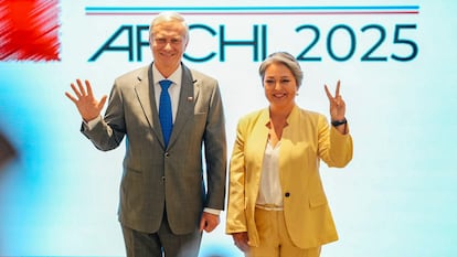 José Antonio Kast y Jeannette Jara durante el debate de este miércoles.