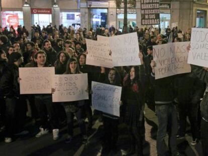 Solidaridad de los estudiantes madrileños con los alumnos del Lluís Vives.