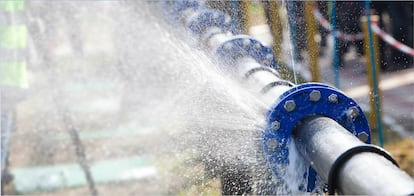 Tuberías de agua, gestionadas por el grupo Miya.