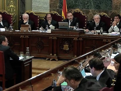 El tribunal del 'procés' y las acusaciones durante la declaración del exconsejero Josep Rull, el pasado miércoles.