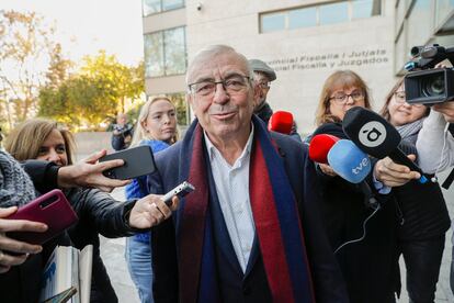 El exresponsable de Finanzas del PSPV-PSOE Pepe Cataluña a su llegada a la Ciudad de la Justicia de Valencia.