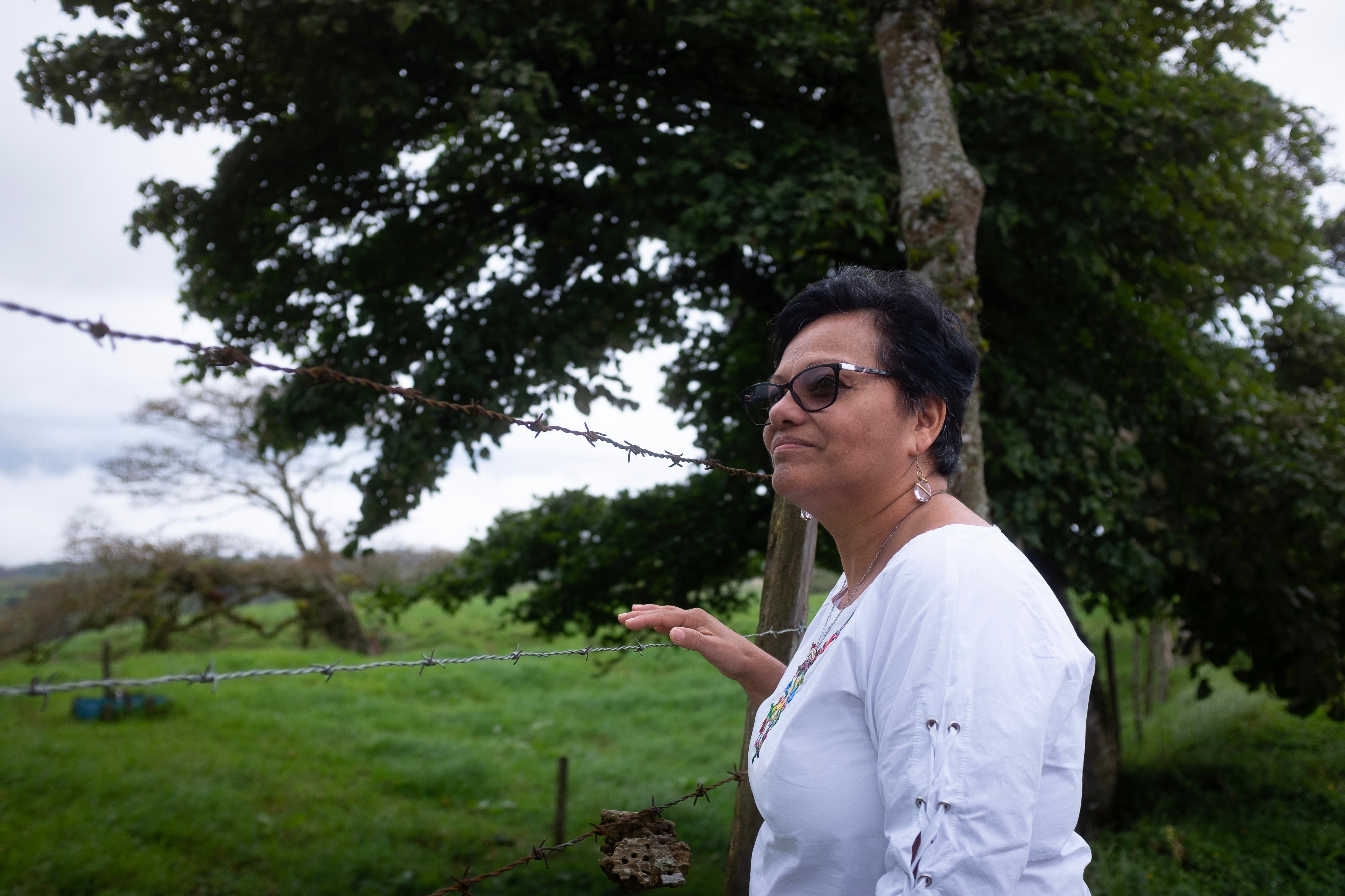 Isabel Méndez, líder ambiental de Cipreses de Oreamuno en la provincia de Cartago, Costa Rica, el 22 de julio de 2024.