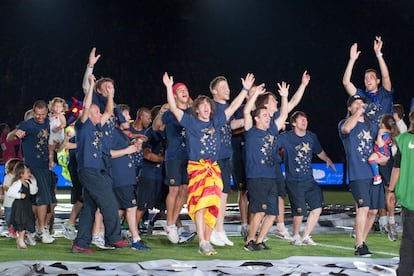 El Barcelona celebra el titulo de Liga en el Camp Nou.