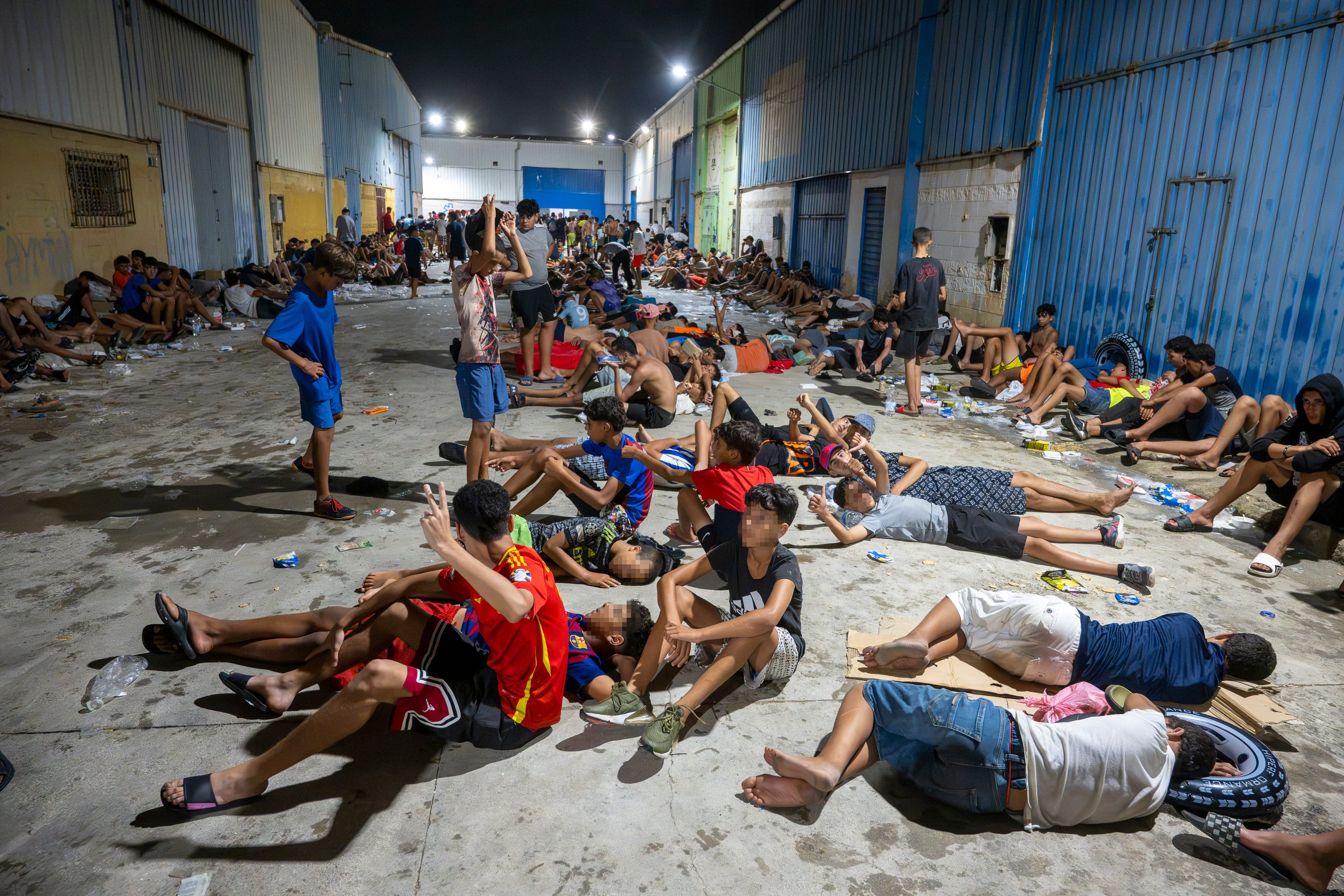 Sin recursos para atender a los menores en Ceuta: “Veníamos avisando de que estaba pasando algo, pero no hicieron caso”