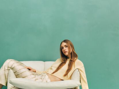 La revolución silenciosa: cómo los básicos de esta firma de moda española han conquistado el armario de las ‘it-girls’