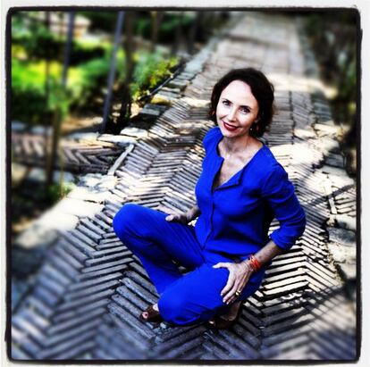 Helena Rohner en el jardín del Príncipe de Anglona, “una de las pocas muestras de jardín nobiliario del XVIII”.