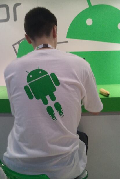 Camiseta con el logo de Android.