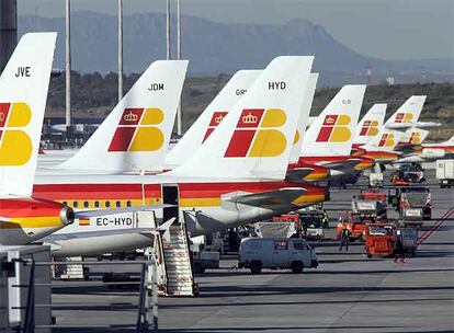 Aviones de Iberia en el aeropuerto de Madrid-Barajas.