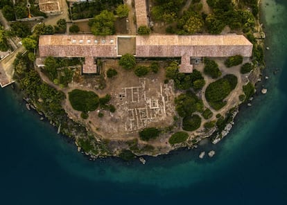 Vista aérea del nuevo centro de arte Hauser & Wirth, en la isla del Rey (Menorca).