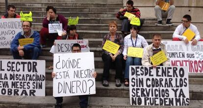 Protesta ante el Mercado de Alicante