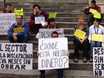 Protesta ante el Mercado de Alicante