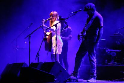 Angus y Julia Stone llenan hasta la bandera Pedralbes.