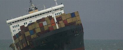 Imagen del mercante &#39;MSC Napoli&#39; que ha encallado en el Canal de la Mancha
