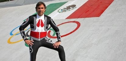 Hubertus de Hohenlohe, con el uniforme olímpico de México.