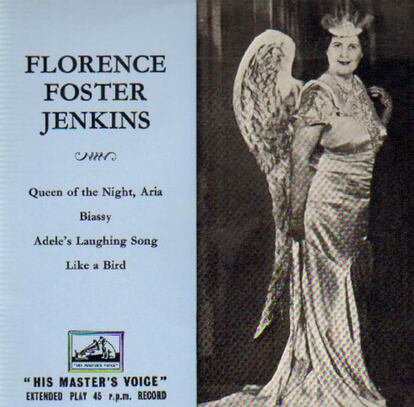 Florence salía al escenario con sus alas blancas. Reina de la noche, sin duda.