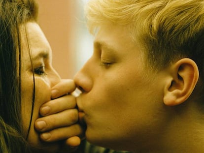 Als films del canadenc Xavier Dolan sempre hi ha una mare i un fill que l'odia i l'adora a distància.