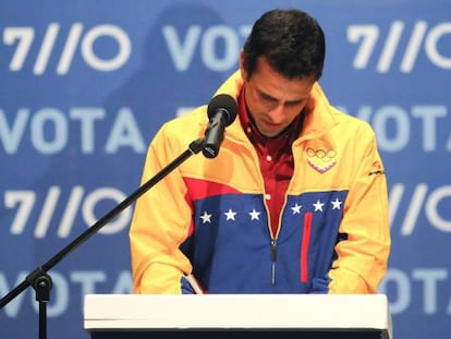 Henrique Capriles reconoce su derrota el domingo por la noche. 