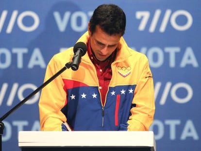 Henrique Capriles reconoce su derrota el domingo por la noche.