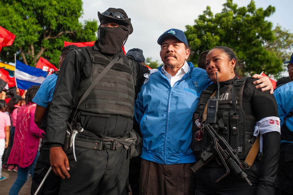 Los codictadores en su laberinto