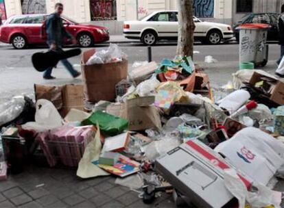 Vuelven las montañas de basura a Madrid