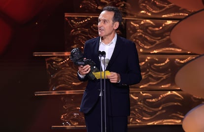 Alberto Iglesias gana el Goya a mejor música original por su trabajo en La habitación de al lado.