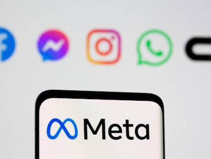 Logo de  Meta en un smartphone